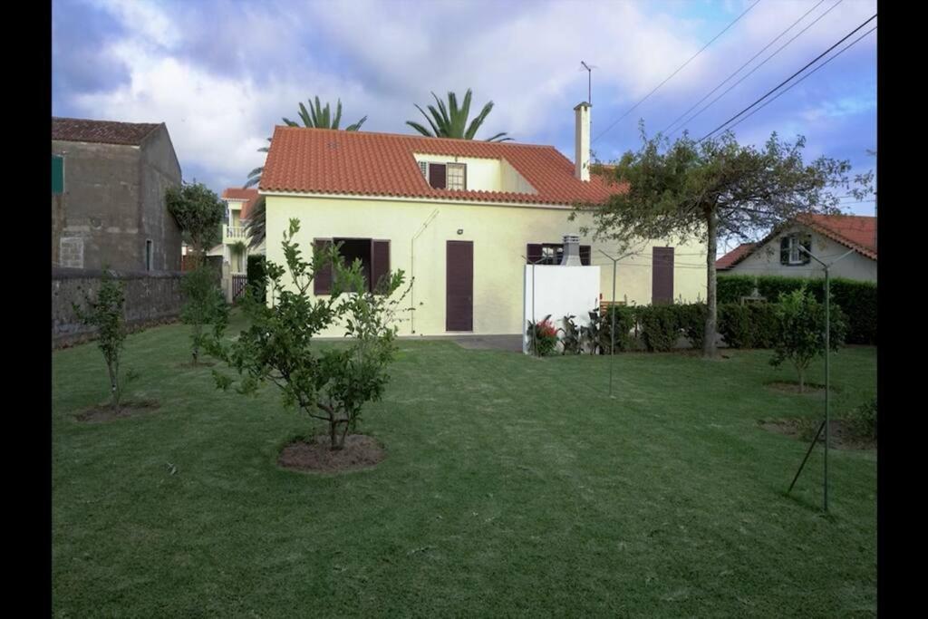 Vila Nova Vila Franca do Campo Buitenkant foto