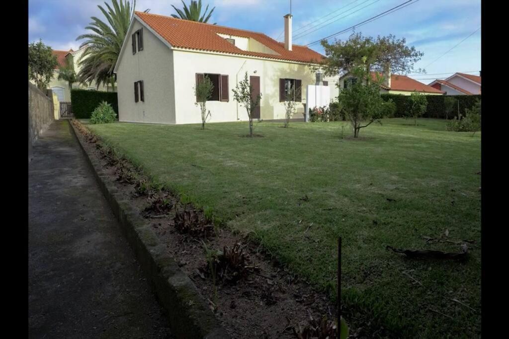 Vila Nova Vila Franca do Campo Buitenkant foto